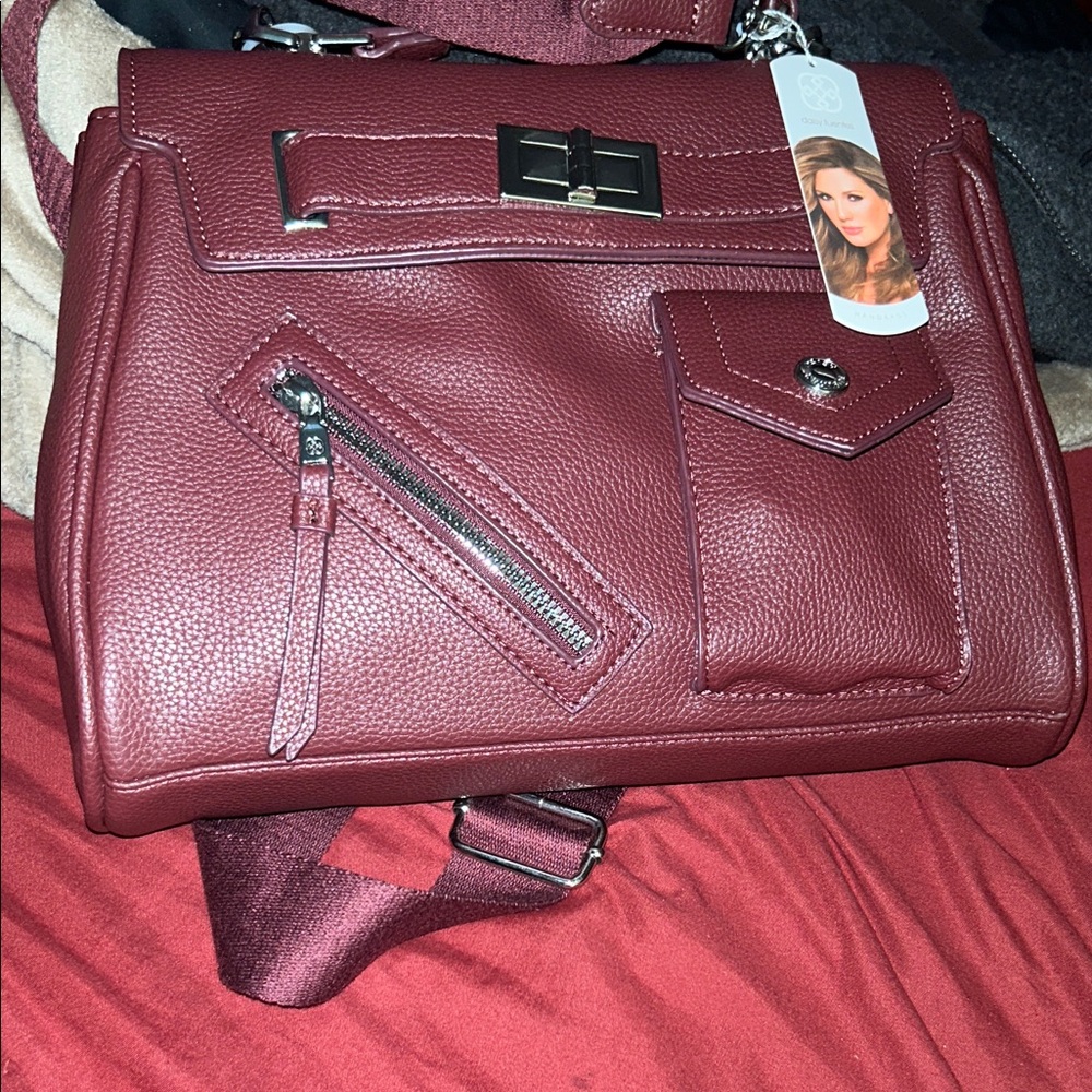 Daisy Fuentes shoulder bag with crossbody strap